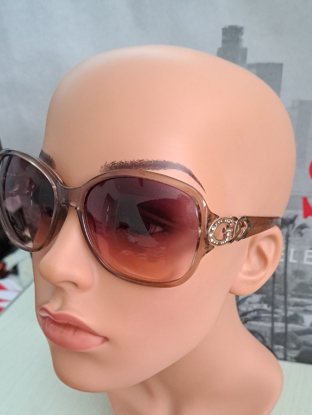 Guess Brown Gradient Oversized Women's Sunglasses with Logo Accent